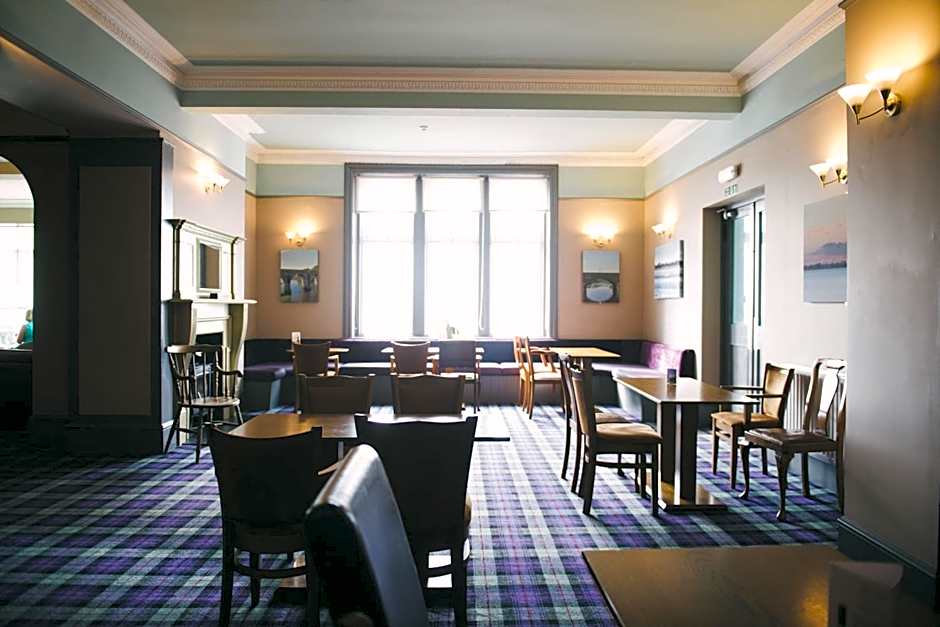The Powfoot Hotel, Annan