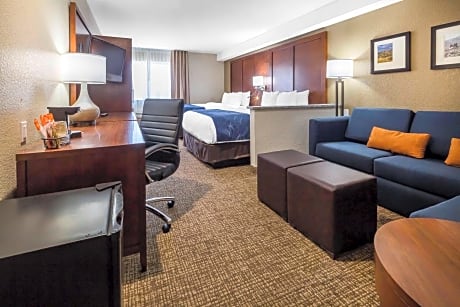 Suite with Two Queen Beds - Accessible/Non-Smoking