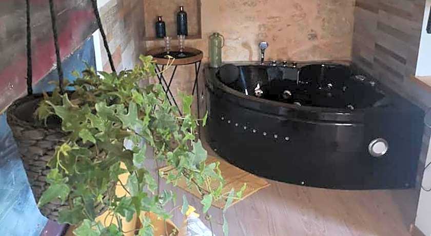 Giumbabulla Luxury House