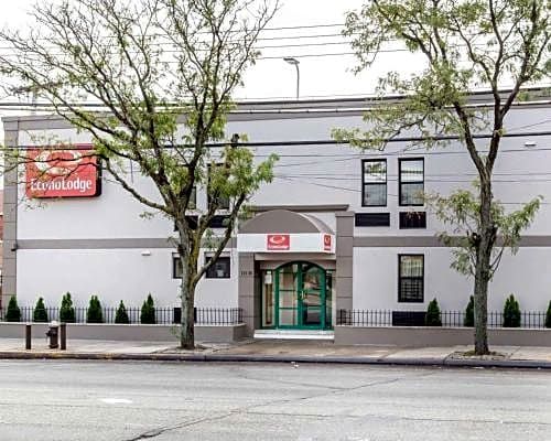 Econo Lodge South Ozone Park