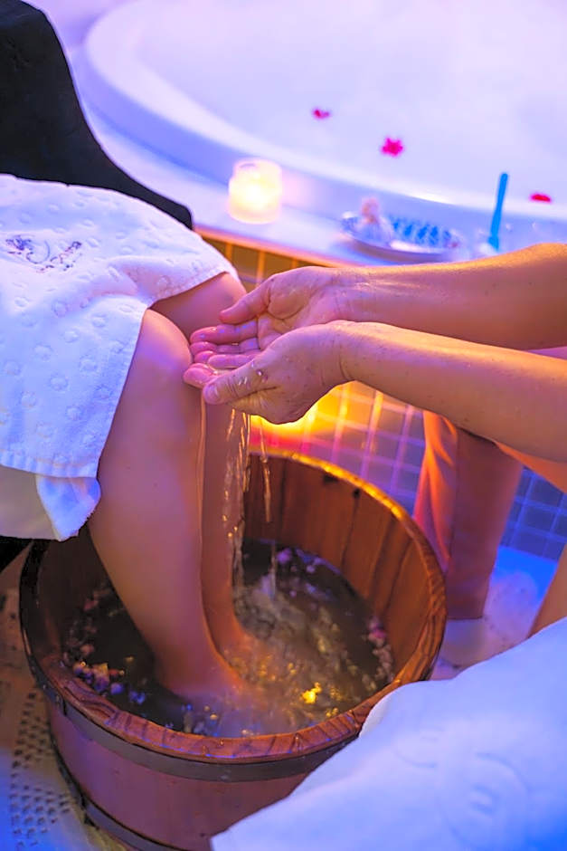 Nadai Confort Hotel E Spa