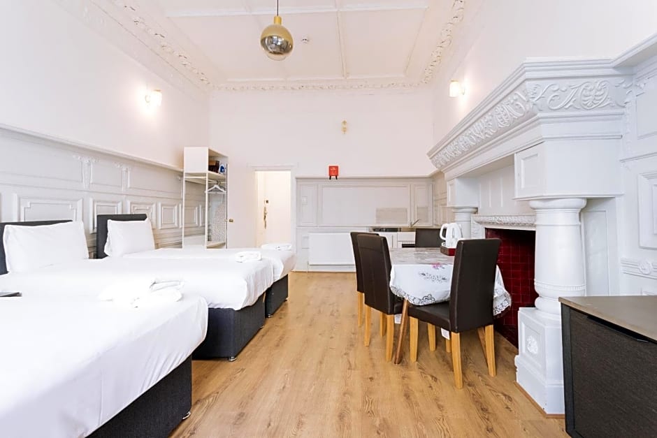 The Chapter - Hyde Park Hotel