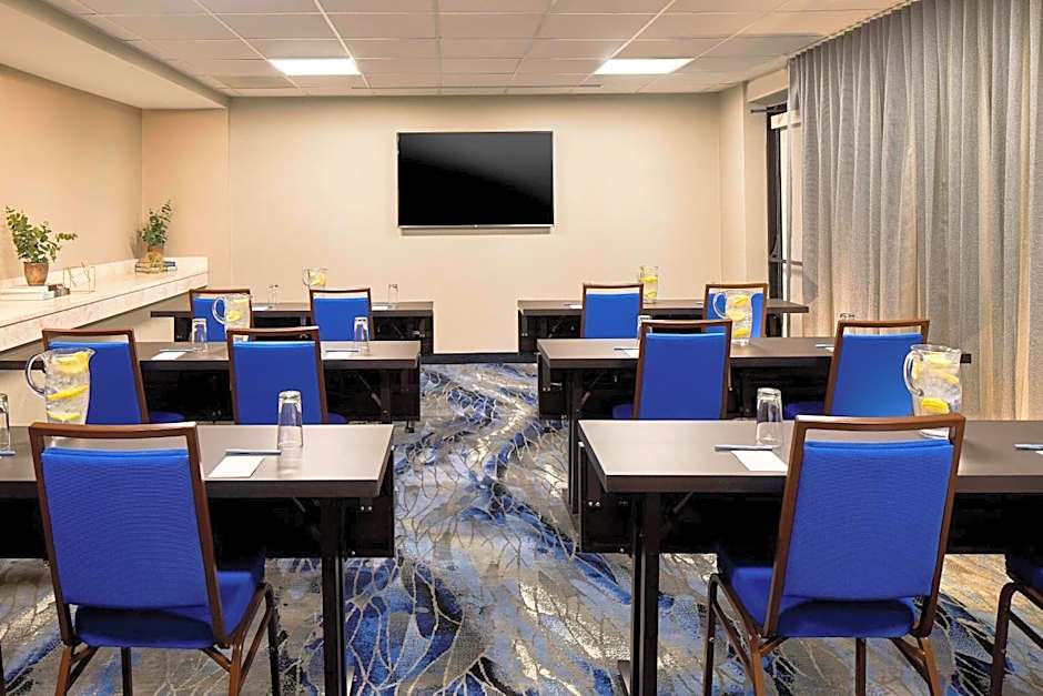 Fairfield Inn & Suites by Marriott Albany Airport
