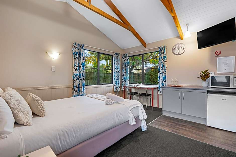 Tasman Holiday Parks - Te Anau