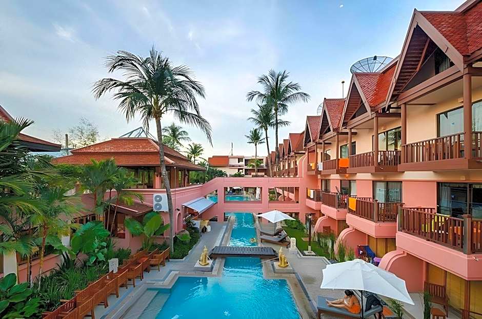 Seaview Patong Hotel