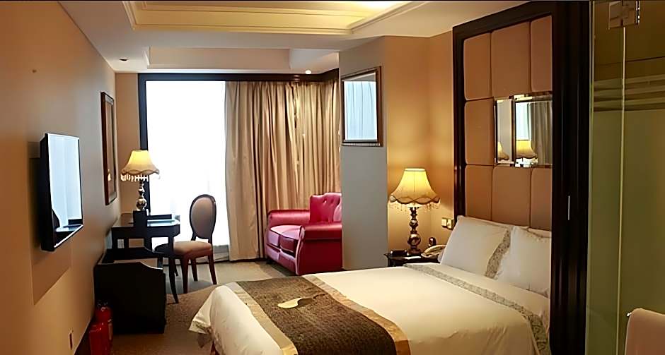 Royal Mediterranean Hotel