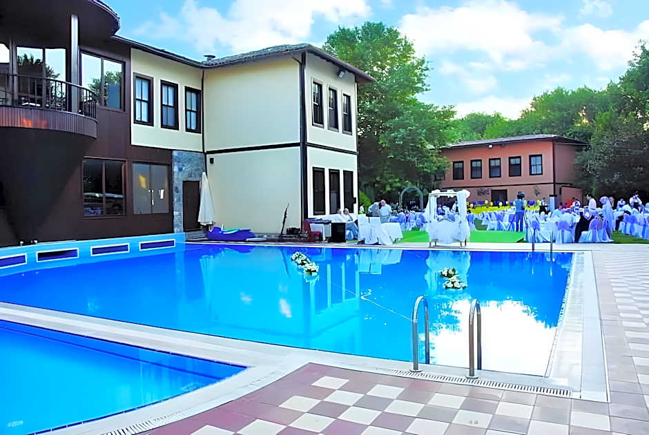Otantik Hotel Club & Spa