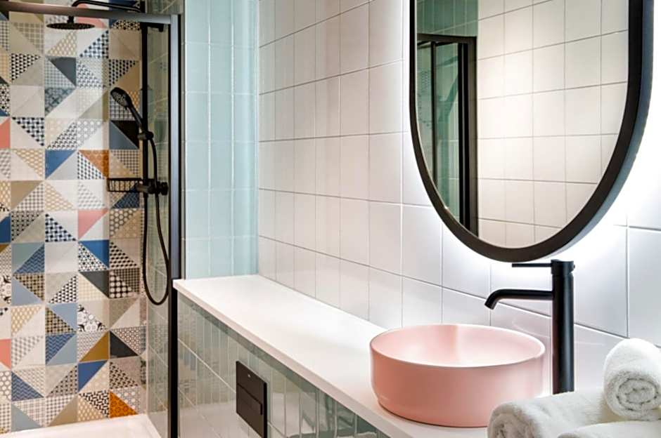 Spark by Hilton London Romford