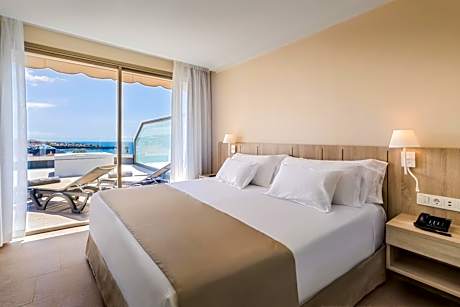 Deluxe Double Room with Sea View and Hot Tub