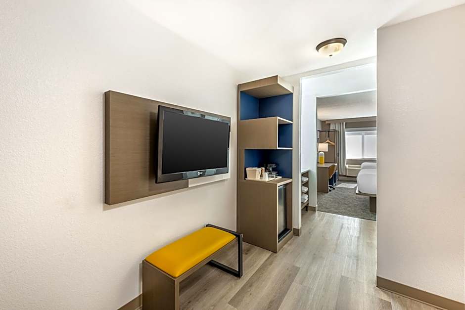 Comfort Suites Albuquerque/North Journal Center