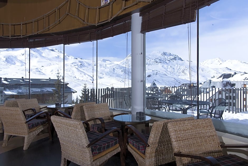 Fun Aragon Hills Hotel & Spa