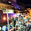 Lovecroatia Zagreb-'Paxnest' HOSTEL, No party! Cozy and quiet! Separated Men and women's Dormitory and Shower room! Indoor shoes provided! Lower beds with curtains for privacy! Maximum 4-5 beds per room! Fully prepared bed sheets! Have Laundry shop