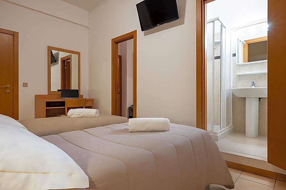 Hotel Figaro & Apartments