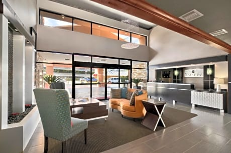 Ramada by Wyndham Houston Intercontinental Airport South