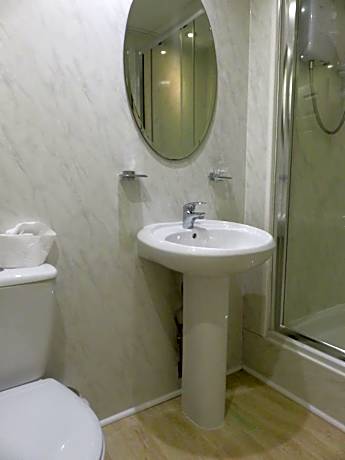 Comfort Triple Room with Shower