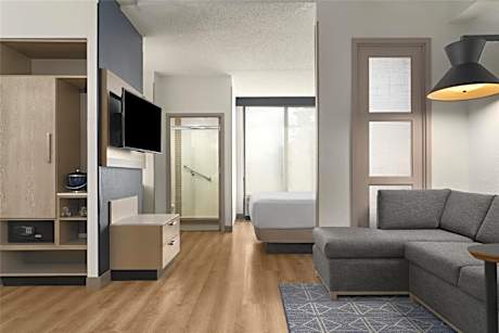 King Room with Sofa Bed