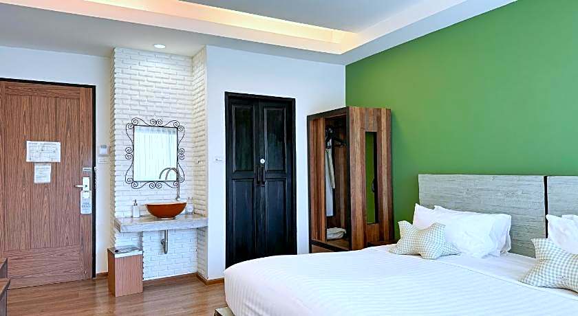 Amphawa Na Non Hotel & Spa