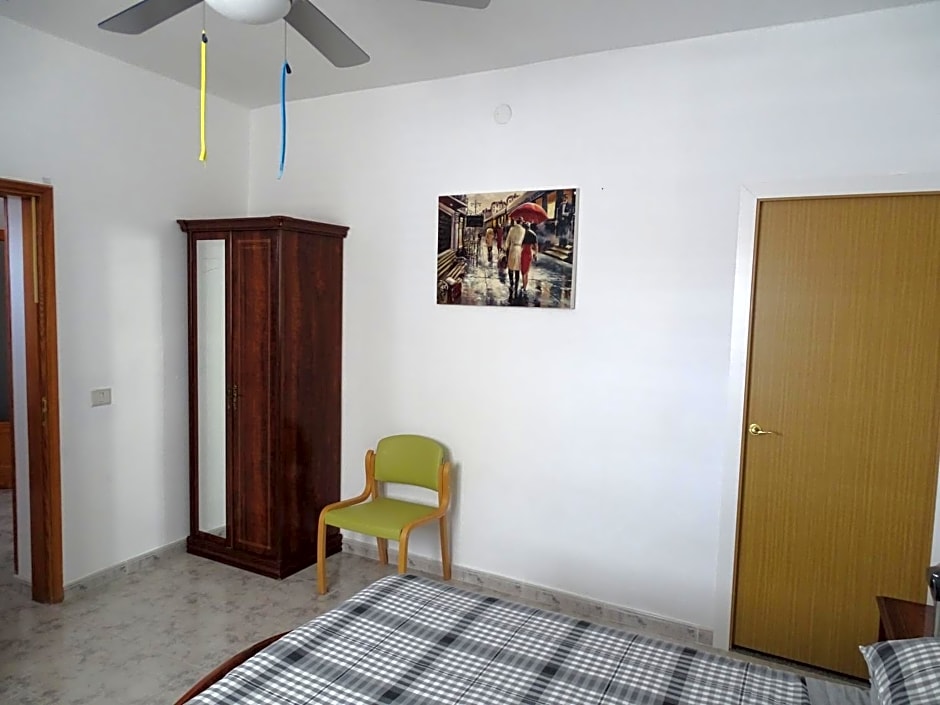 Rickaty Lodge Bed and Breakfast, Airport Hotel, Hotel de aeropuerto, Las Palmas Airport, Gran Canaria Airport, LPA, Spain