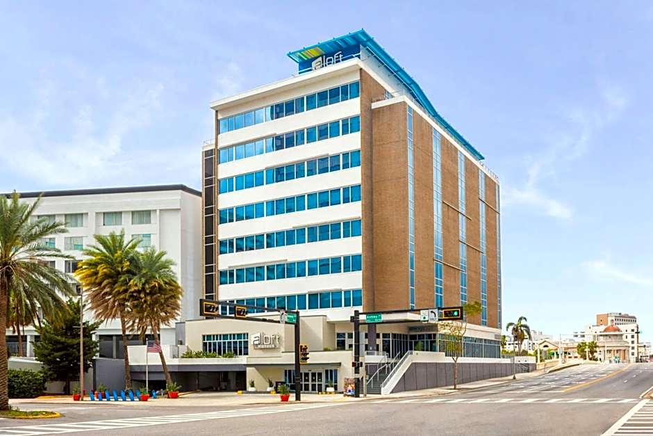 Aloft Tampa Downtown