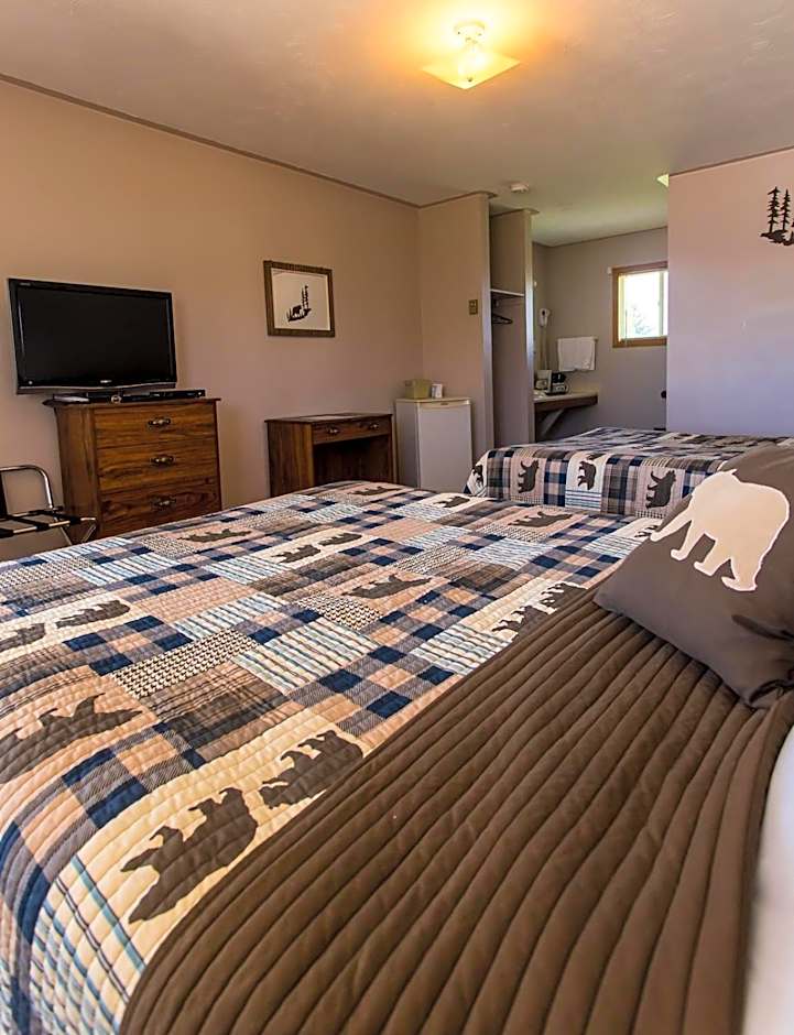 Bear Tracks Inn