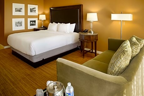 1 King Bed