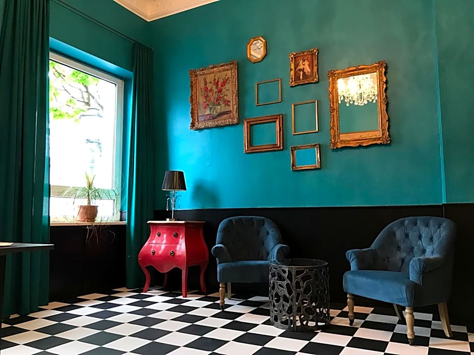 SmartHotel Mystique Self check-in