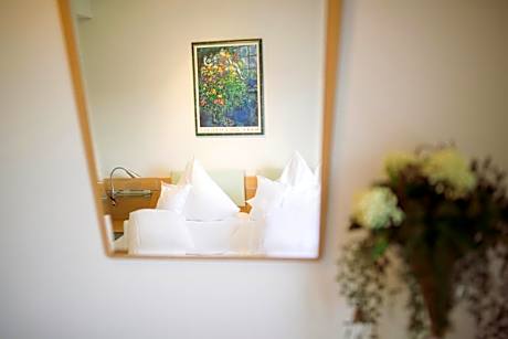 Apartment with Lake View