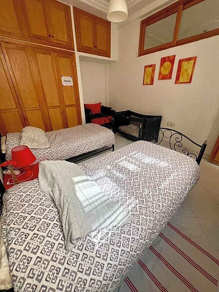 Large 3 Bedrooms Medina center Parking Secure