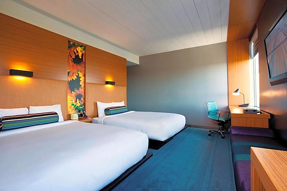 Aloft Dulles Airport North