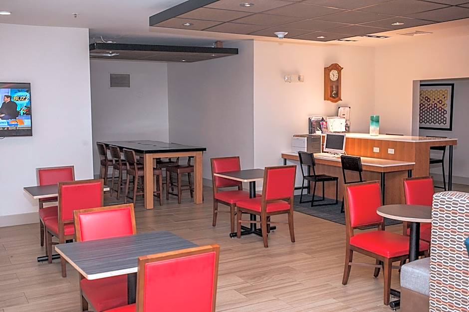 Holiday Inn Express & Suites Logan By IHG