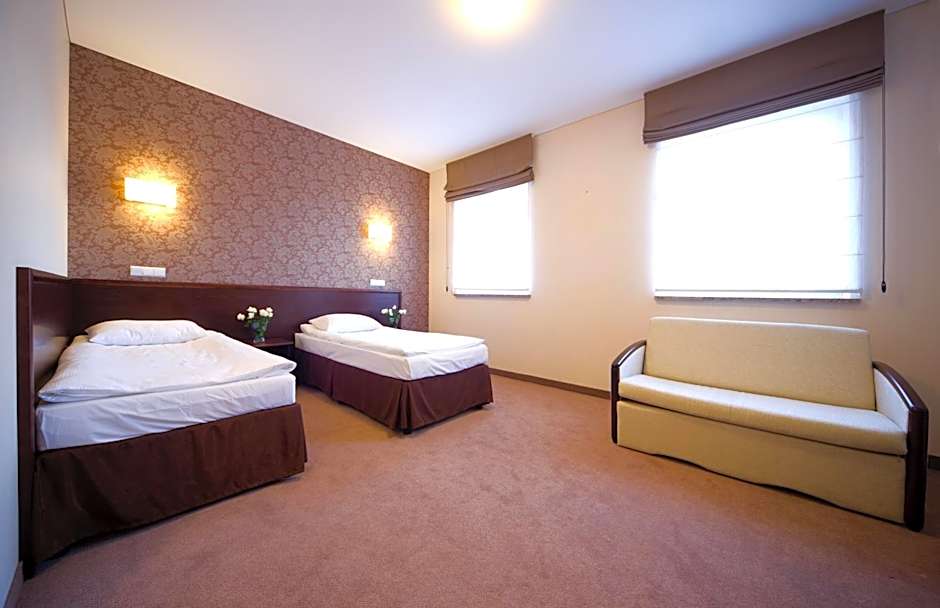 Photo 1 of 6 of Single Room