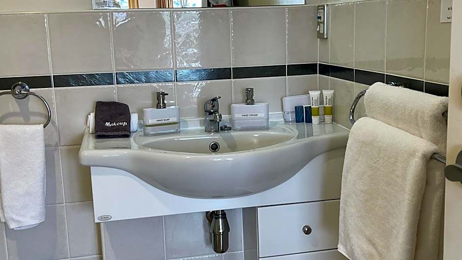 Chantillys Motor Lodge