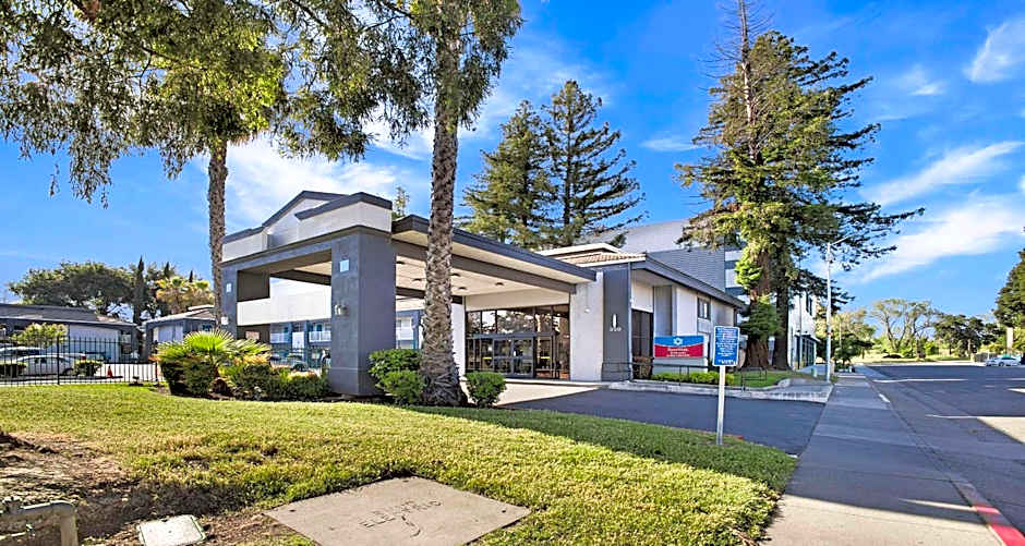 SureStay Plus Hotel by Best Western Sacramento North