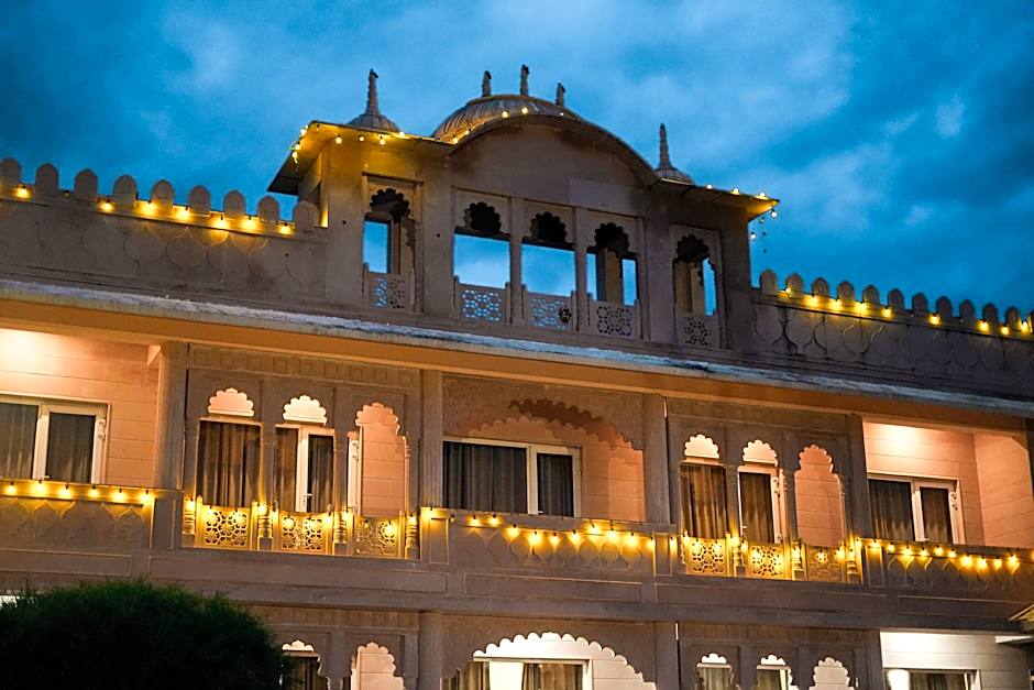 Dhawala Resort by Aamod