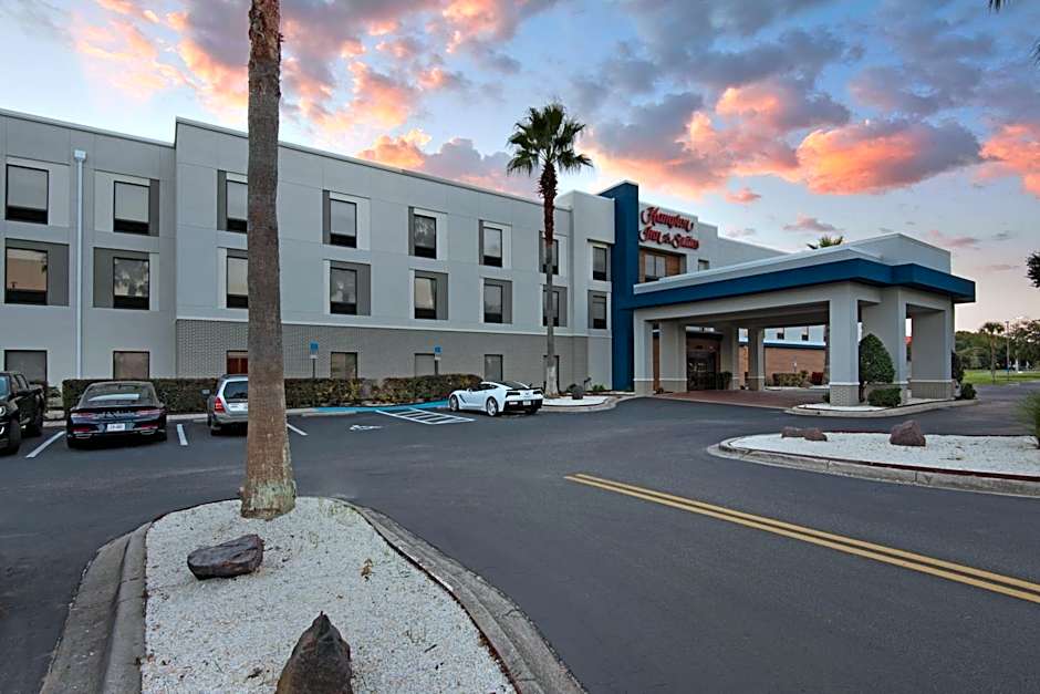 Hampton Inn By Hilton & Suites Pensacola I-10 N At University Town Plaza
