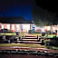 The Oaks Hotel
