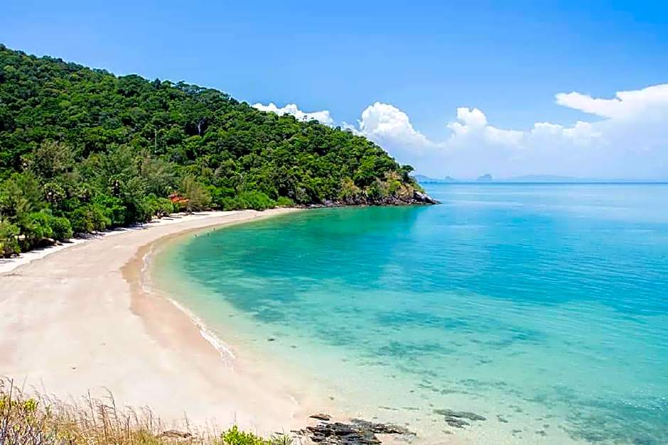 Lanta Hostel - Adult only