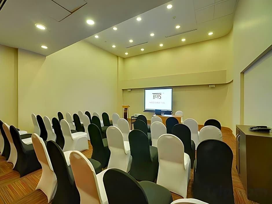 Keys Select by Lemon Tree Hotels, Kochi