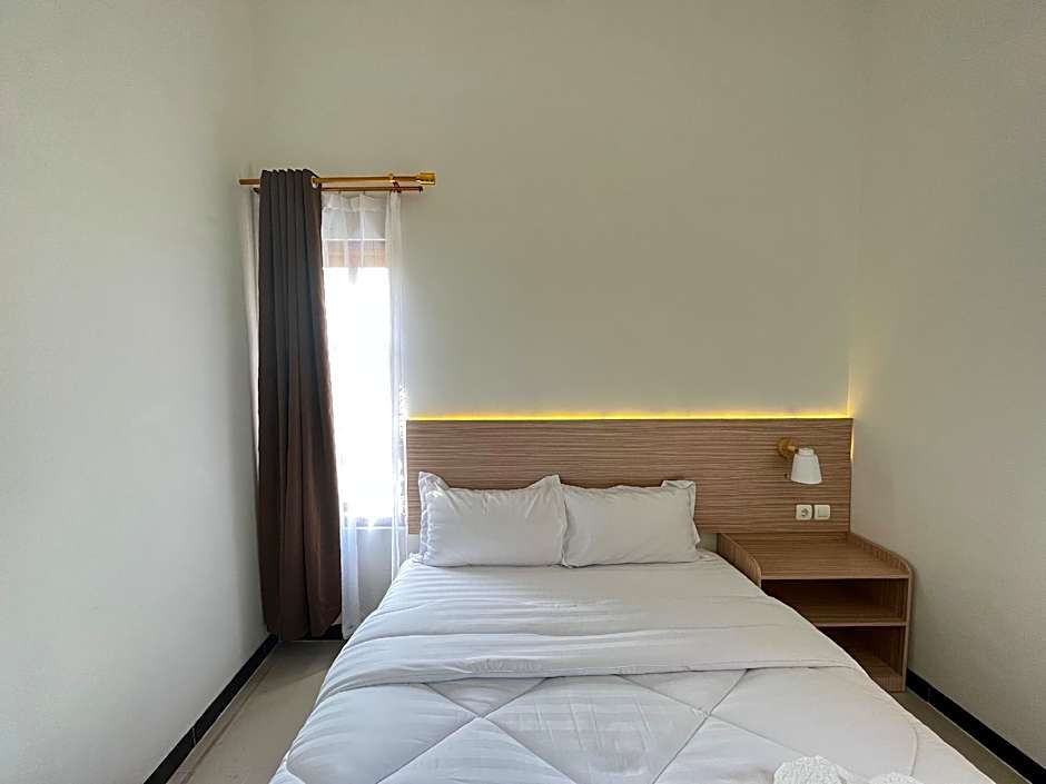 JENGGO Riverside RedPartners Kampung Inggris Pare