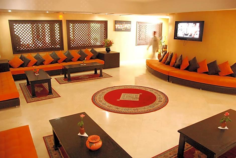 New Farah Hotel