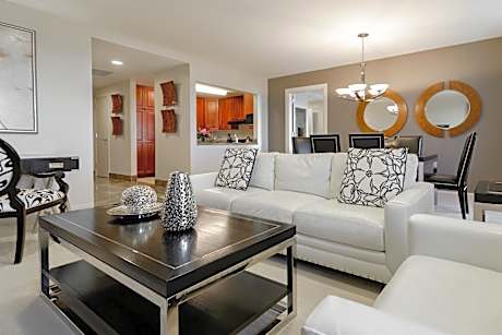 Broadway Plaza, Trademark Collection by Wyndham