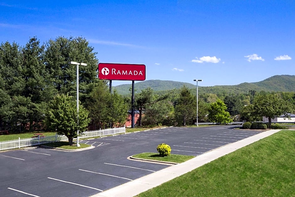Ramada Asheville Se – Asheville, NC