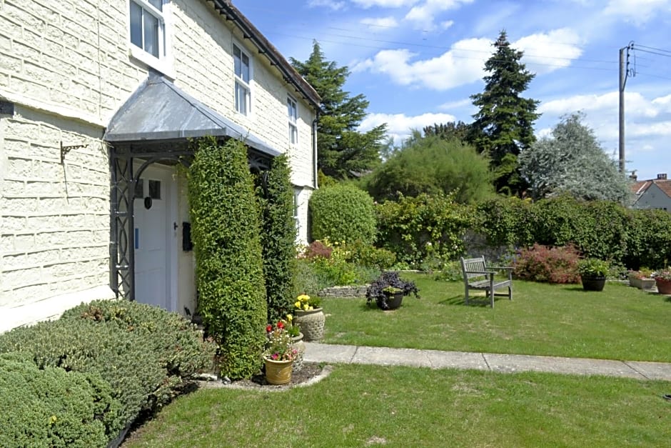 The Lawns Tea Room and B&B