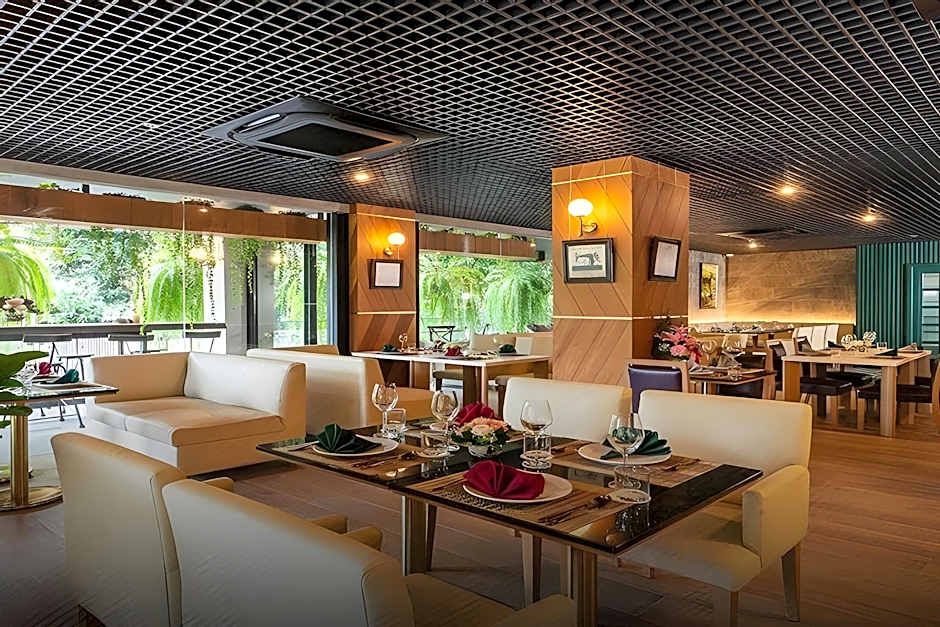 Gardina Asoke Hotel & Residence