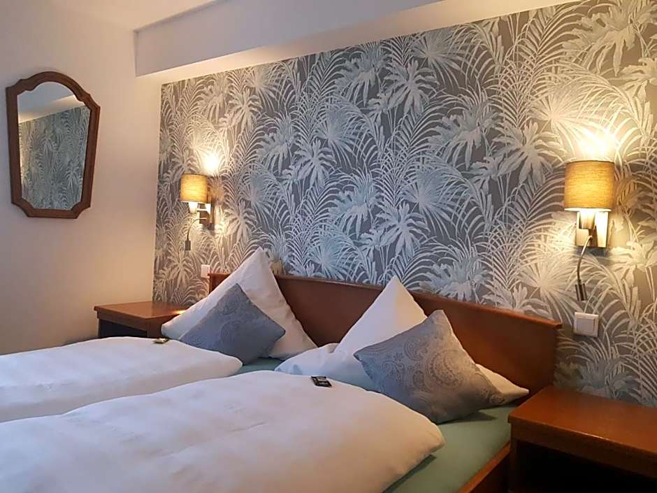 Hotel zur goldenen Sonne