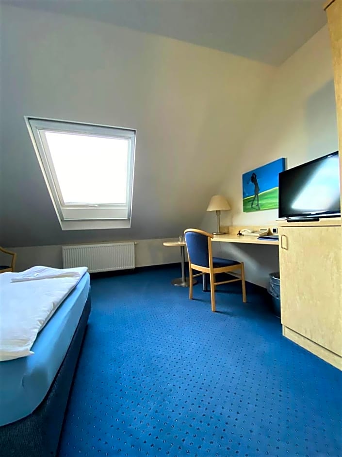 Fairway Hotel