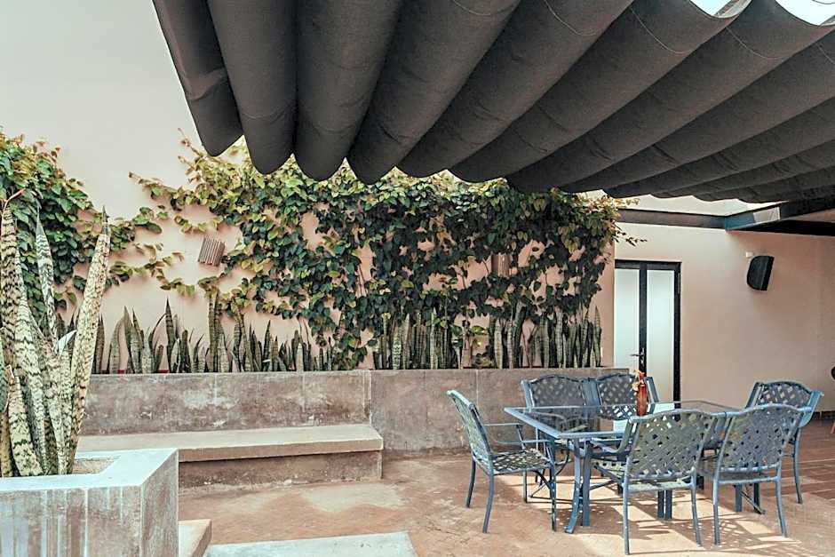 Mikaella Hotel