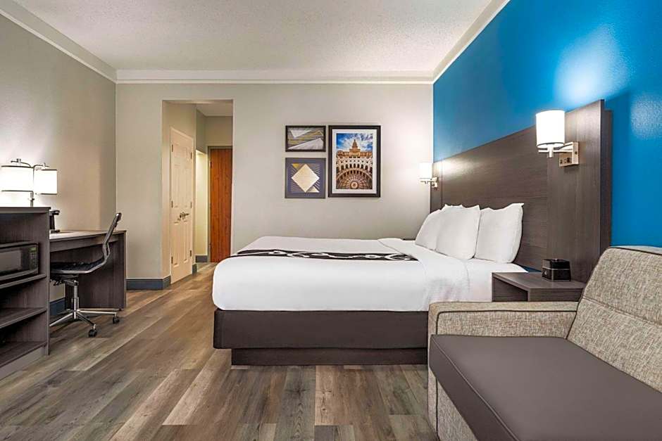 La Quinta Inn & Suites by Wyndham Round Rock North