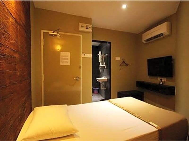 OYO 90488 Juru Hotel