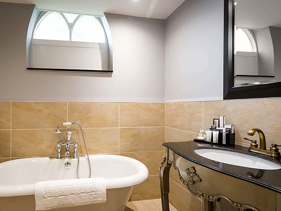 Woughton House Hotel